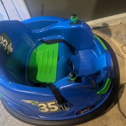 Flybar 6V electric bumper car W/Charger $30