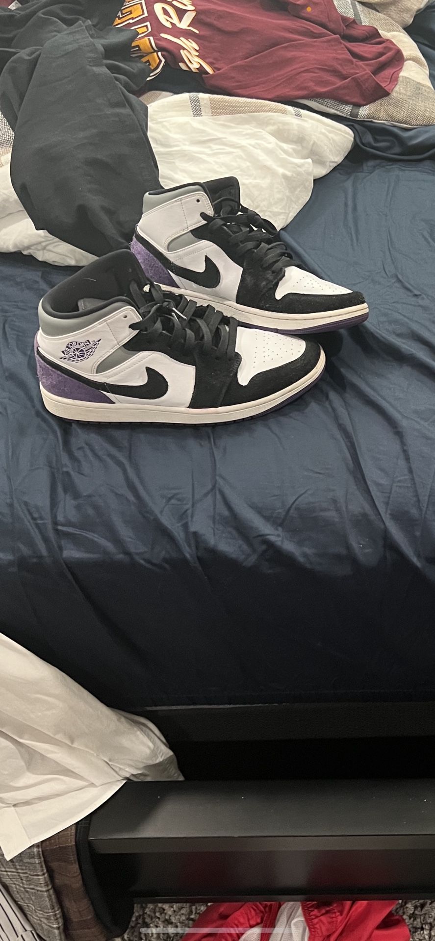 Jordan One Mid Se Varsity Purple Athletic shoes & Sneakers