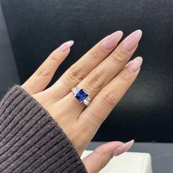 Starting silver blue and white cz ring sz 7