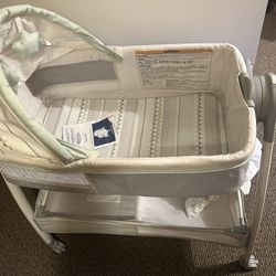 Graco Dream Suite 2 In 1 Bassinet And Changing Table