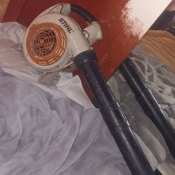 Stihl gasoline-powered handheld leaf blower