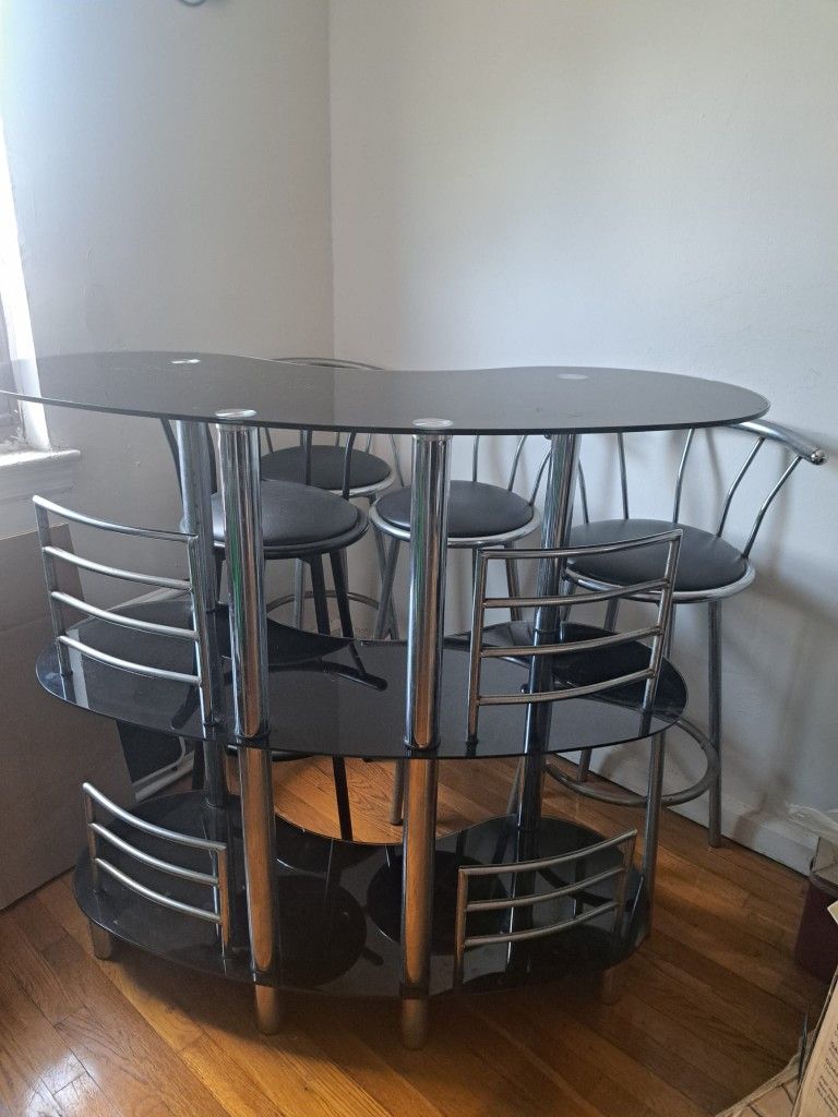 Bar Table Set. ( Glass )