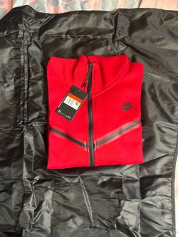 Red Nike Tech