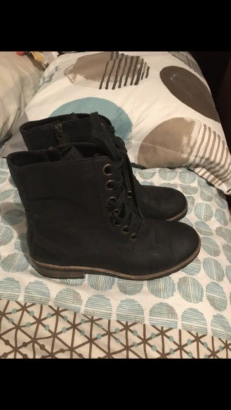 Girl Boots