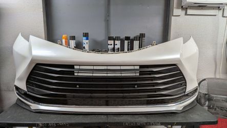 2021-2022-2023-2024 TOYOTA SIENNA FRONT BUMPER OEM USED #10763