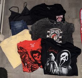 Mixed Clothing Bundle – 7 Pieces