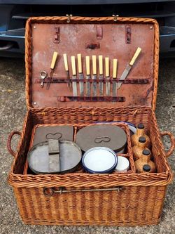 Large 1910s "Coracle" Touring Motor Car Wicker Picnic Hamper - Sheffield England