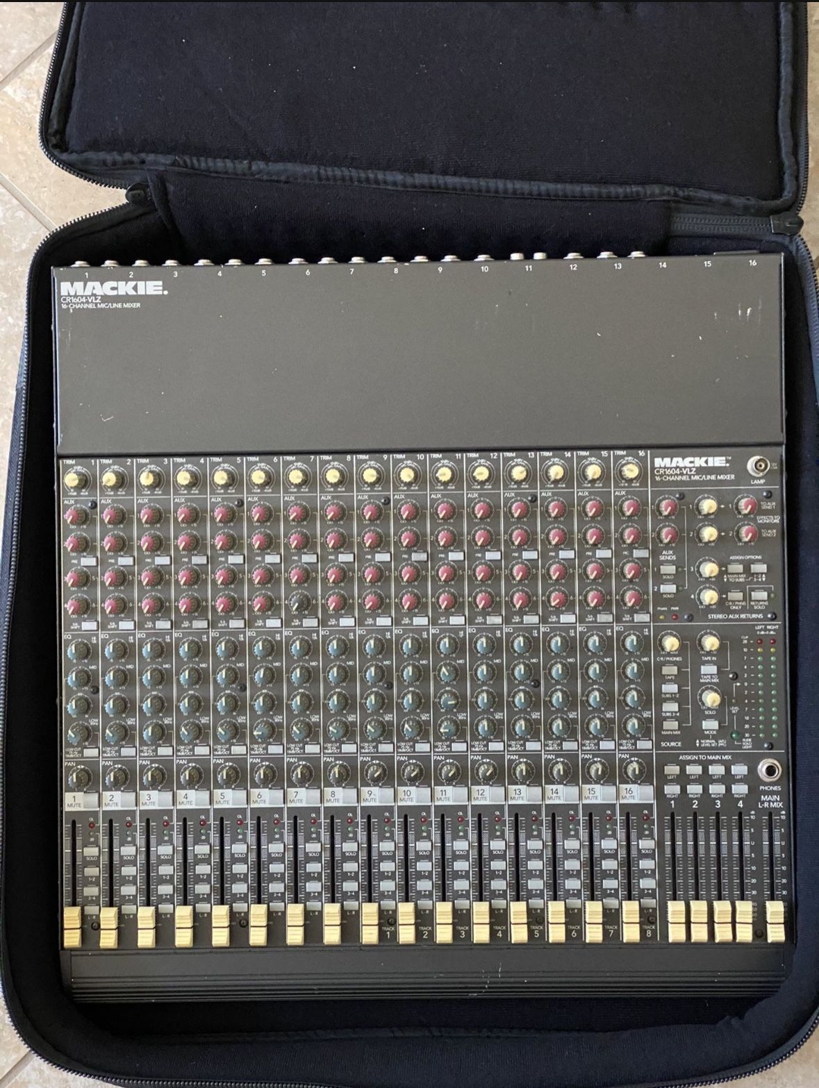 Mackie CR-1604 VLZ Mixer