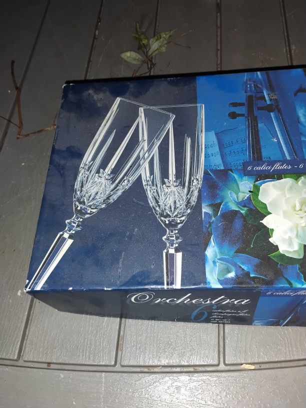 ORCHESTRA CHAMPAGNE FLUTES 