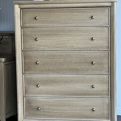 Beautiful Pottery Barn Inspired 5 Drawer Chest