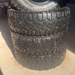 Set Lt 275/70/18 Goodyear Wrangler Duratrac Dot 0423 Vida 90% 