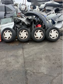 2001 Toyota Sienna Complete Wheels Tire Size 215/65/15 $300