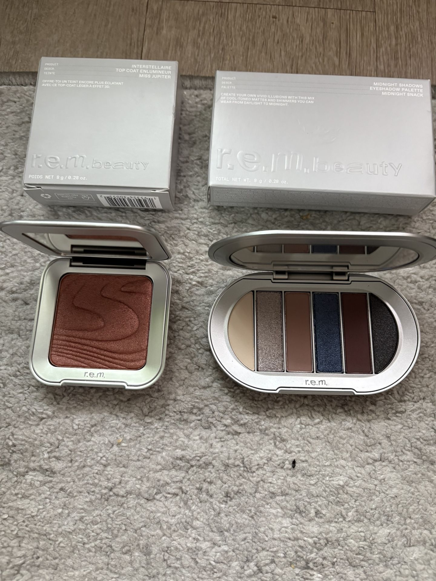 REM Beauty Highlighter & Eye Shawdow Palette