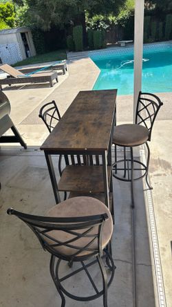 Small high bar table