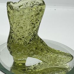 Vintage Fenton Olive Green Daisy Button Glass Boot 4.25" x 4.25" x 1.75" 