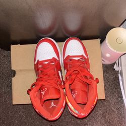 Air Jordan 1 Mid SE GS 