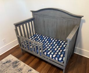 Soho Baby Chandler 4 in 1 Convertible Crib