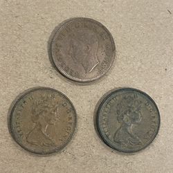 Lot Of 3 Canadian Pennies - 1940, 1966, & 1972