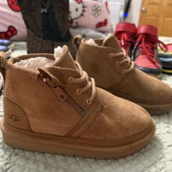 Boys Uggs 12c 