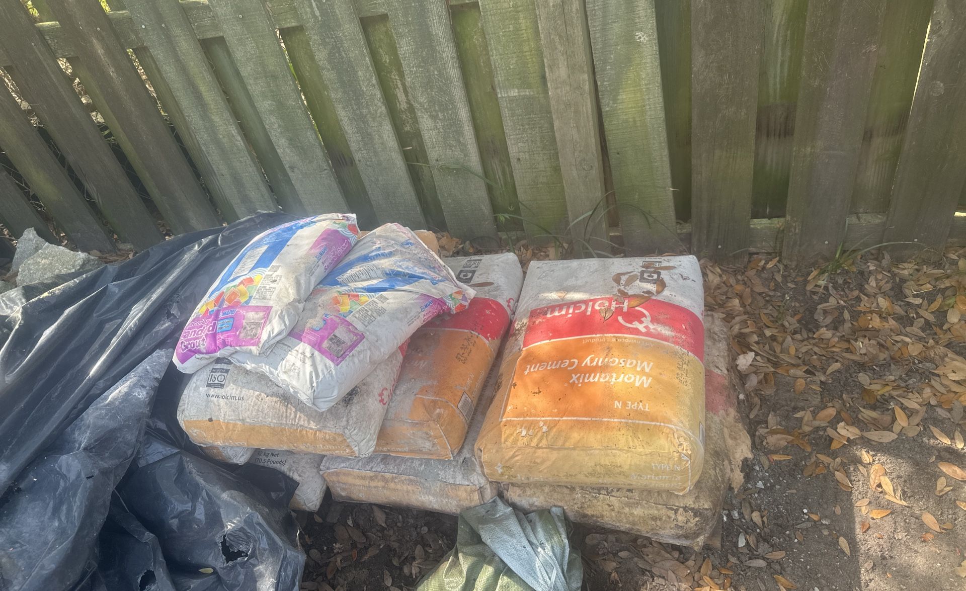 Masonry Cement And Sanded Grout