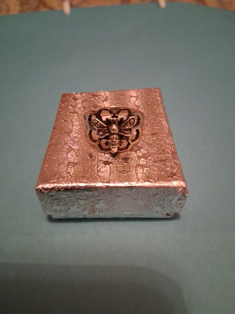 Honeycomb Bee Ring