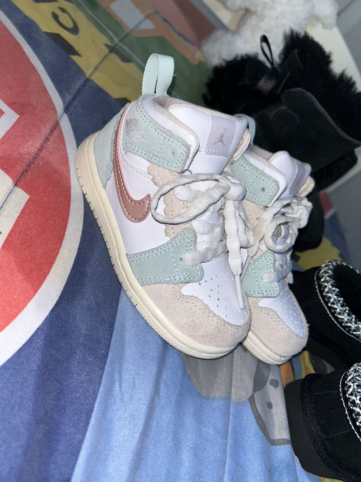 7.5 Youth Air Jordan's
