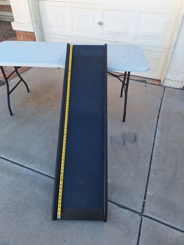 Large Heavy Duty Foldable  Pet Dog Ramp  Supports up to 150 Pounds 64 Inches long