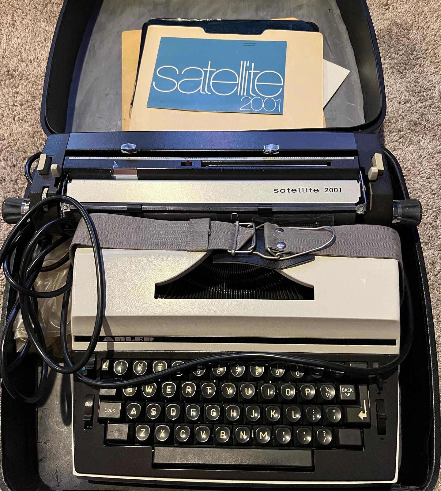 Adler Satellite 2001 Electric Typewriter With Case