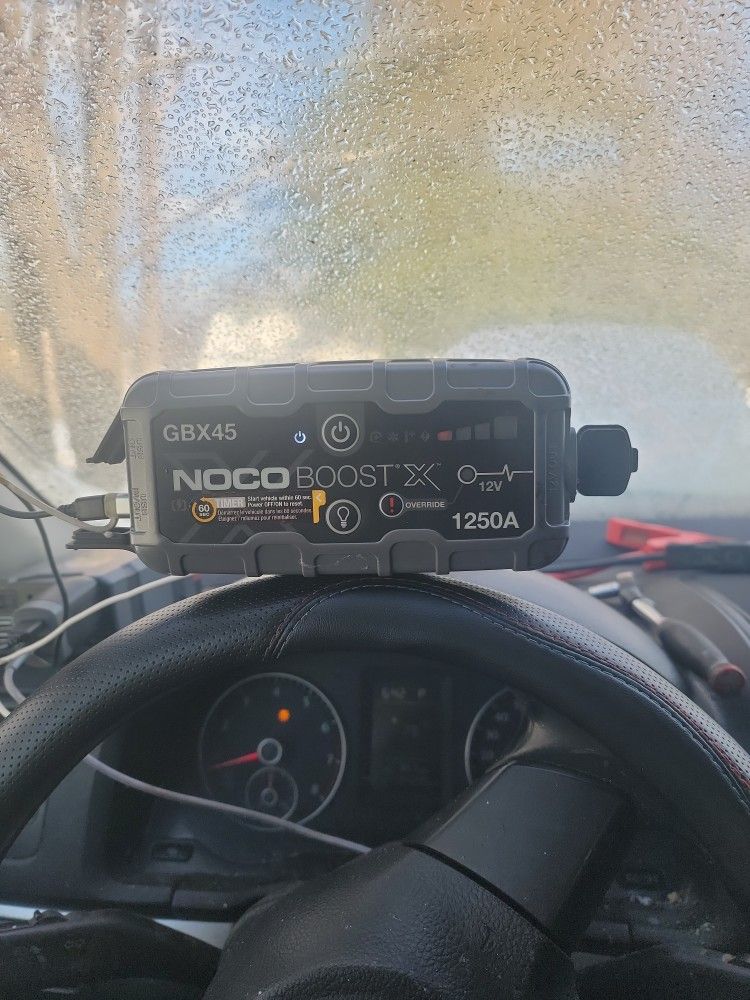 Noco GBX45 1250A Car/truck Jump Box