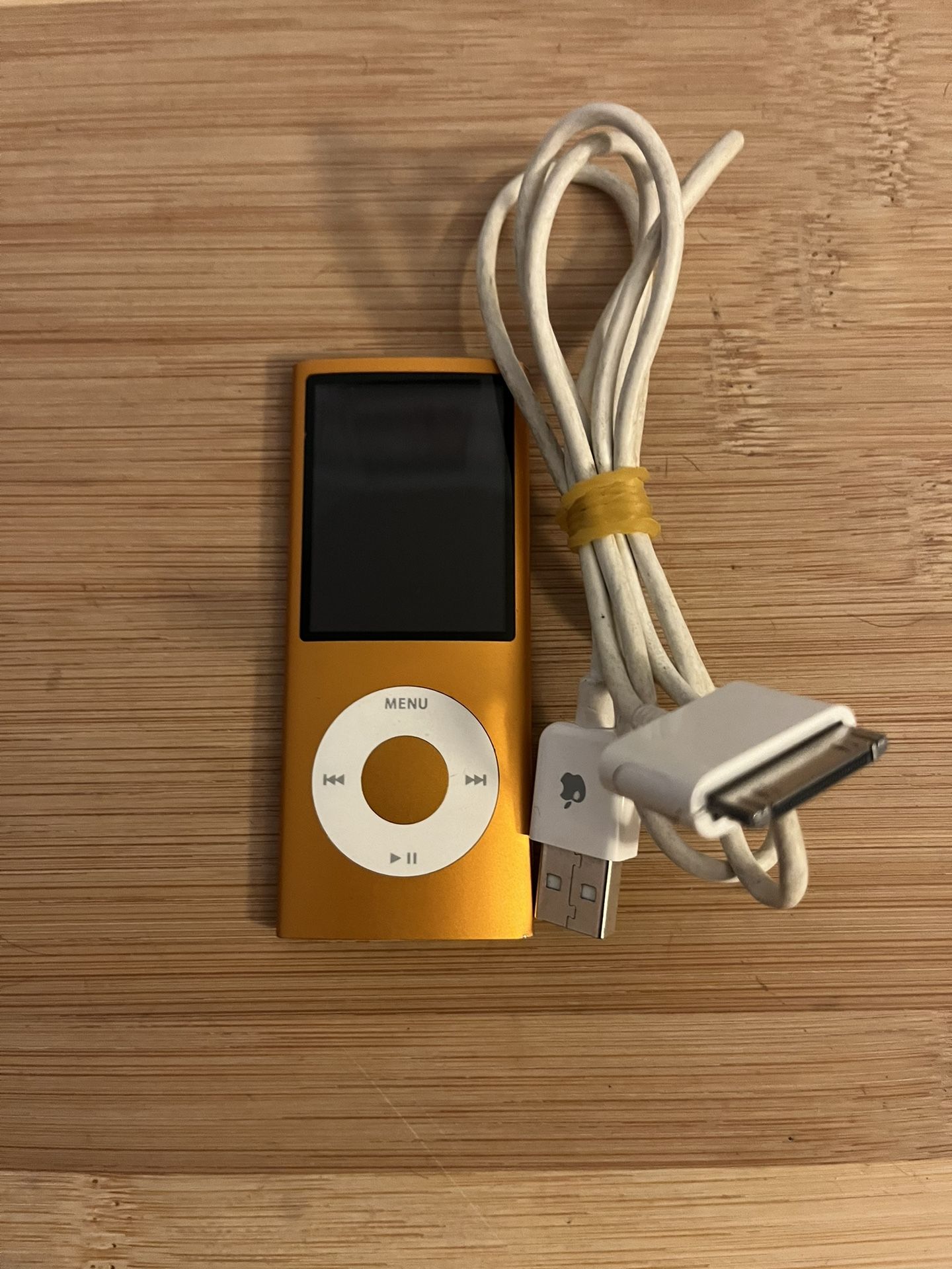 Apple iPod nano 4th Gen Orange 8 GB iPod Dock not included