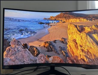 SAMSUNG 32" Odyssey
Gaming Monitor (Like New)