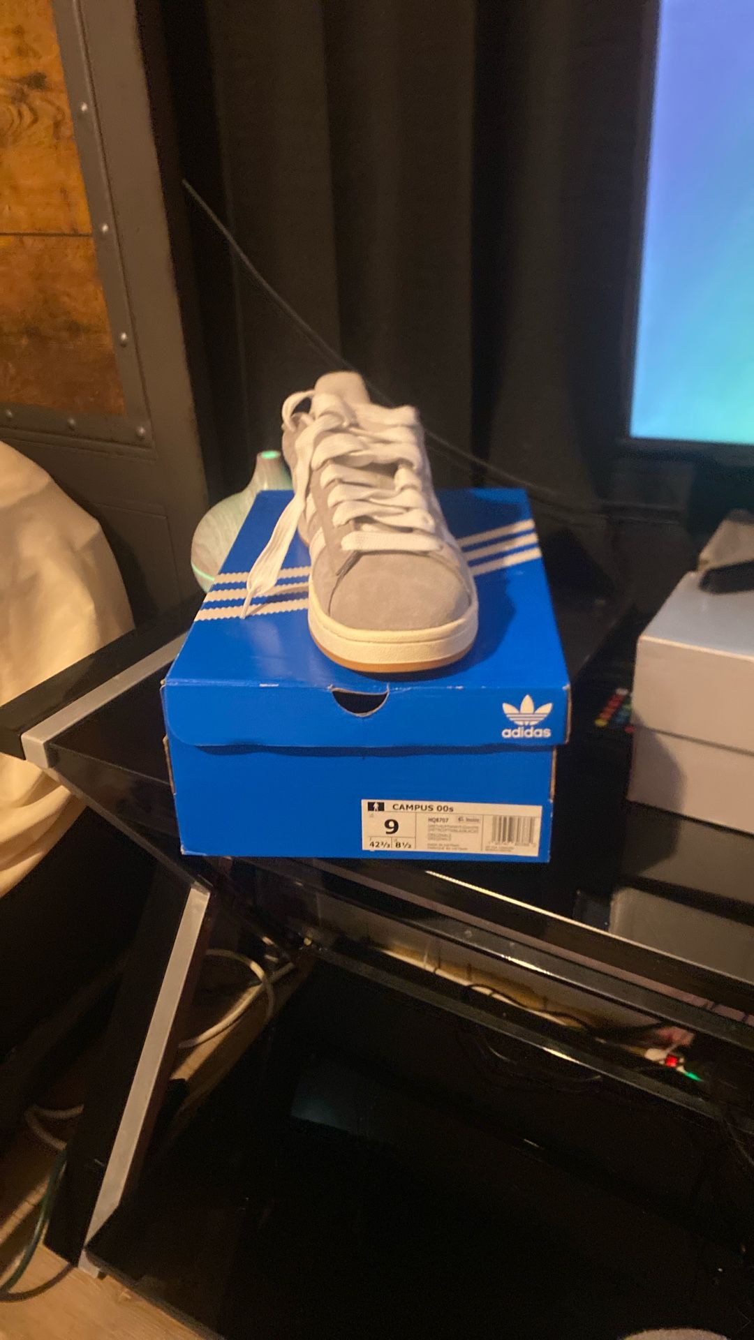Campus00s Adidas size 9