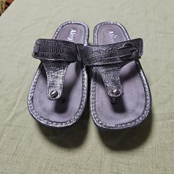 Alegria Carina Silver Finish- Leather Sandals Size8-8.5