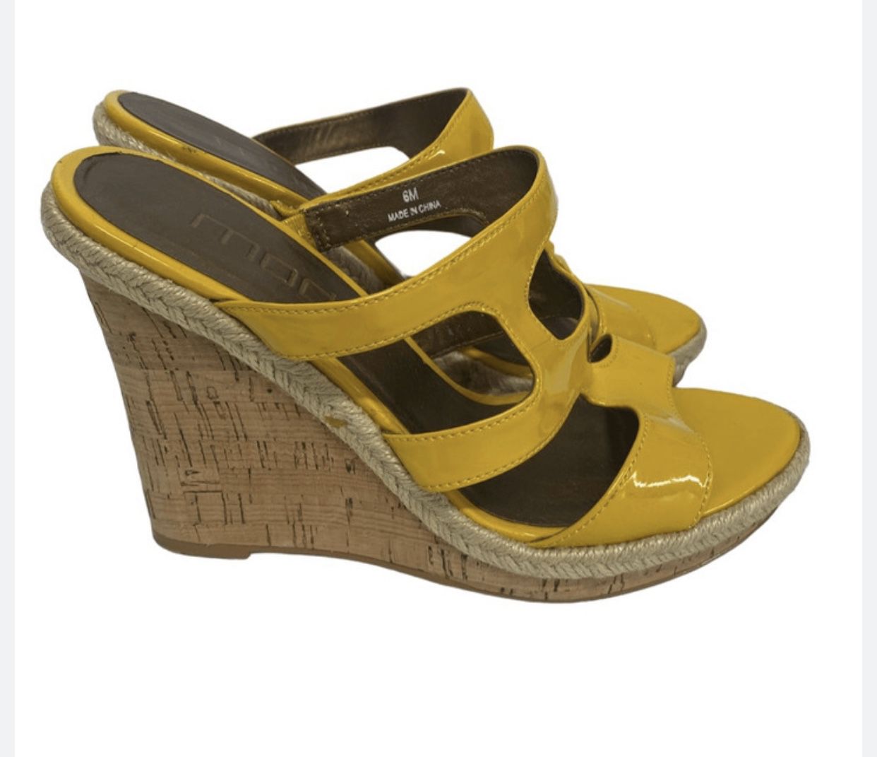 Moda Spana Yellow Platform Patent Leather Wedge Espadrilles Sandals, size 7.5