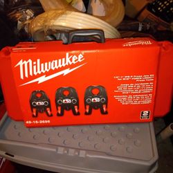 Milwaukee Black Iron Jaws