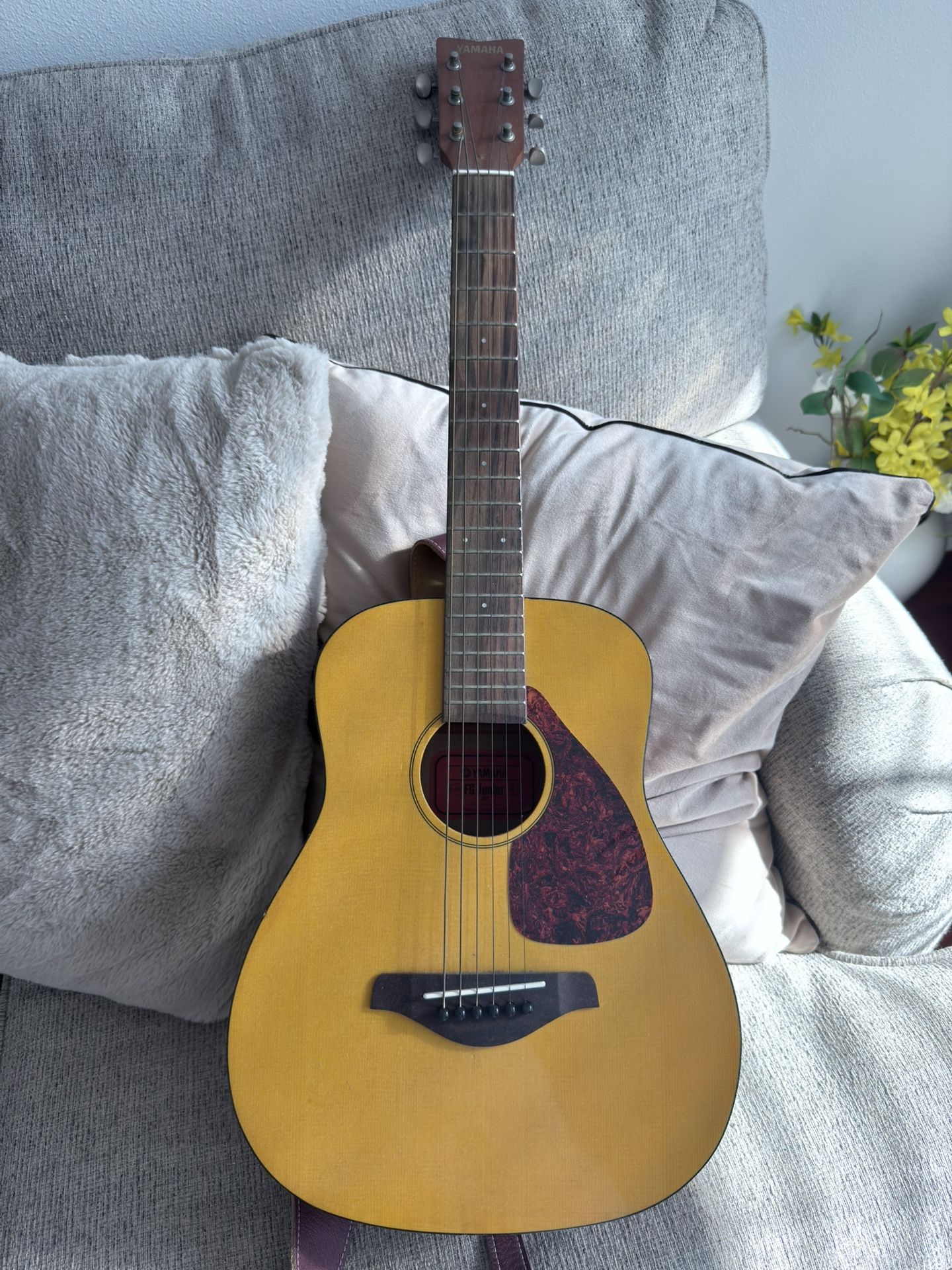 Yamaha Guitar Junior