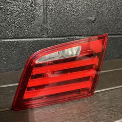 11-16 BMW F10 550I 535I 528I M5 TRUNK LID TAIL LAMP RIGHT PASSENGER SIDE (contact info removed)