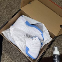 Jordan 12’s 6Y