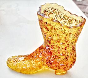 Fenton amber golden buttons and bows pressed glass victorian shoe or boot ! Perfect !