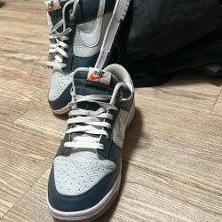 Nike Grade School Low Dunk 
