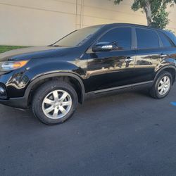 2014 KIA SORENTO S.U.V