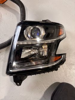 2015-2017 Chevy Tahoe/Suburban Driver Left Headlight Assembly HID – $250 OBO