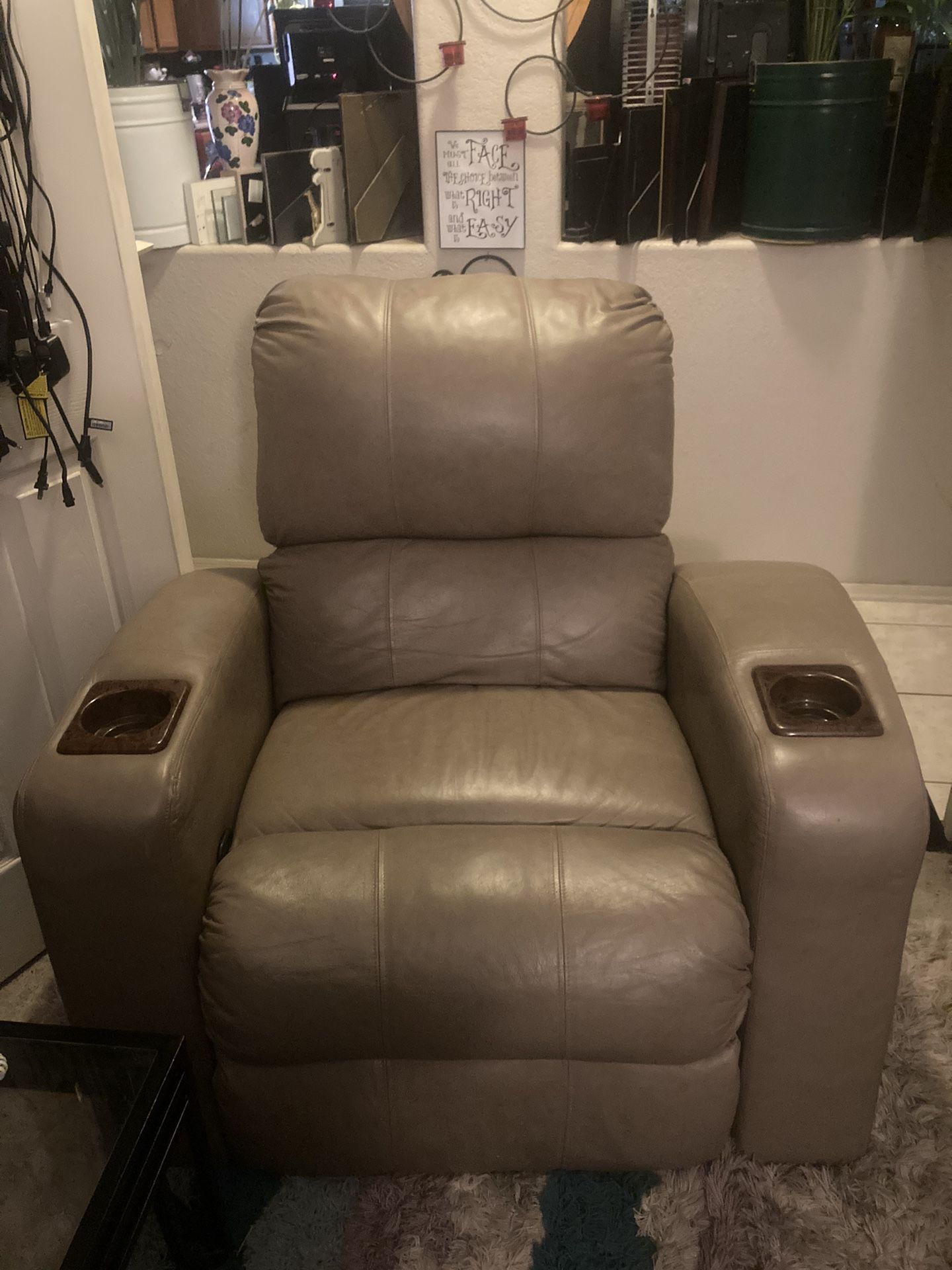 Luxury Lazy Boy Recliner 