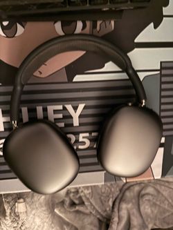 Apple AirPods Max Headphones Space Gray