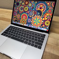 2017 13” MacBook Pro - 3.1 GHz i5 - 16GB - 1TB - Low Cycles