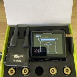 TireMinder i10 RV TPMS with 4 Transmitters