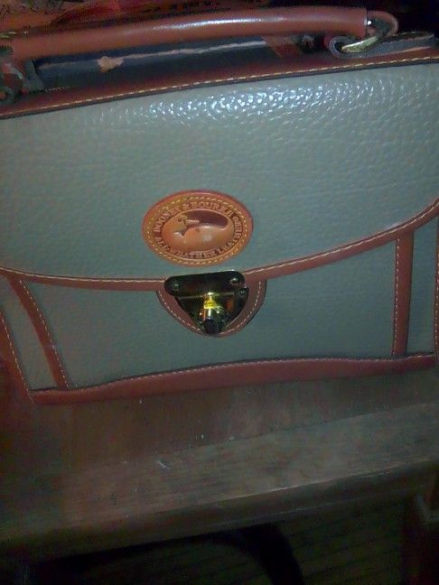 Dooney Bourke