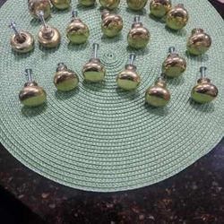 Dresser Drawer Pull Knobs. 