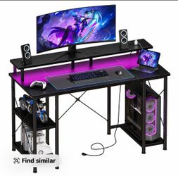 Gaming desk