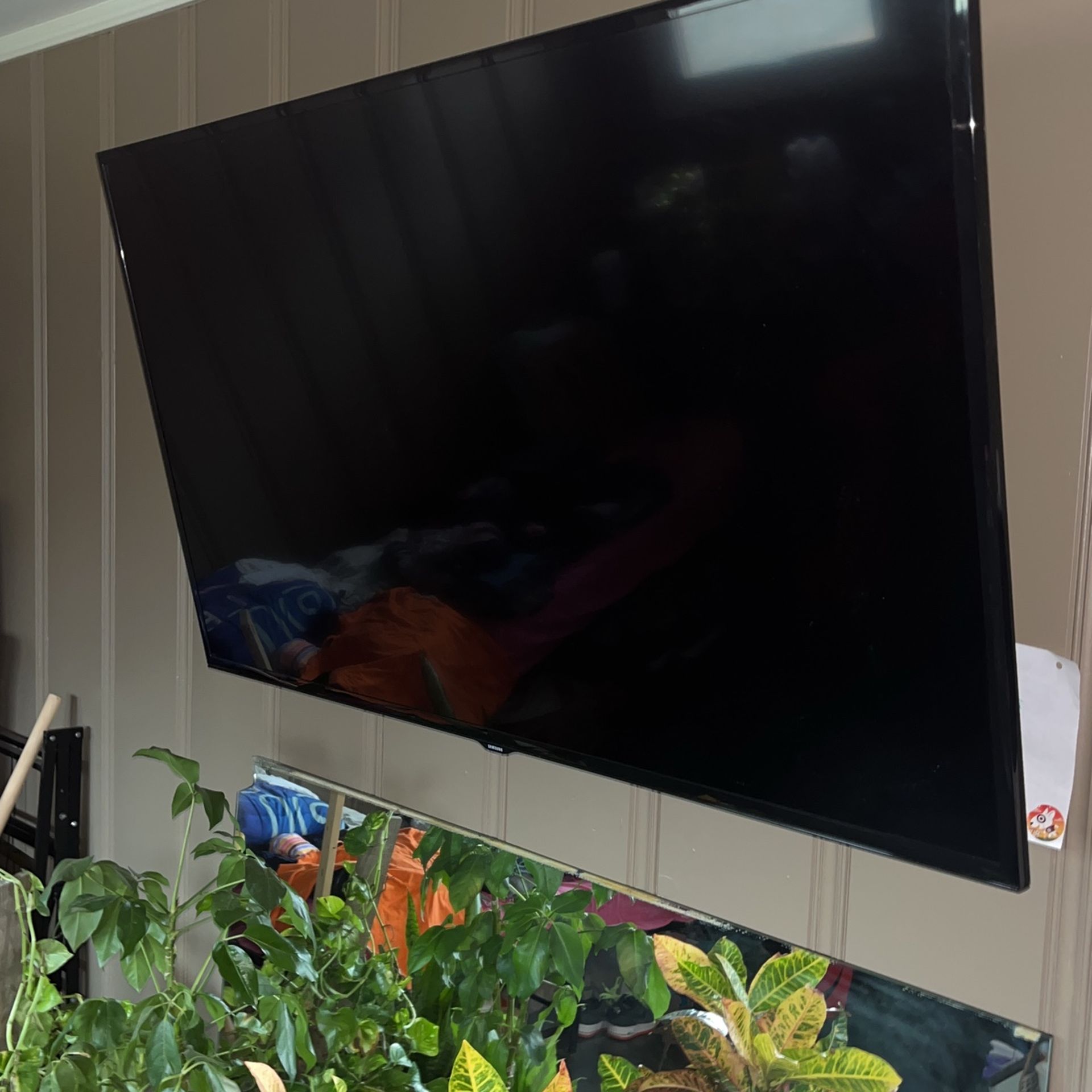 1Samsung Led 58” Smart Tv
